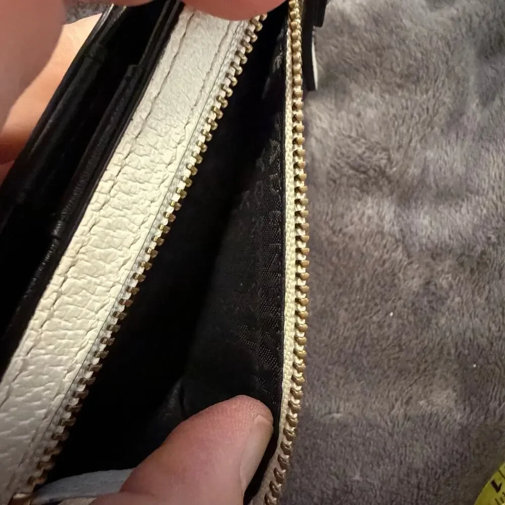 Kate Spade classic wallet trendy dressy lightweight neutral